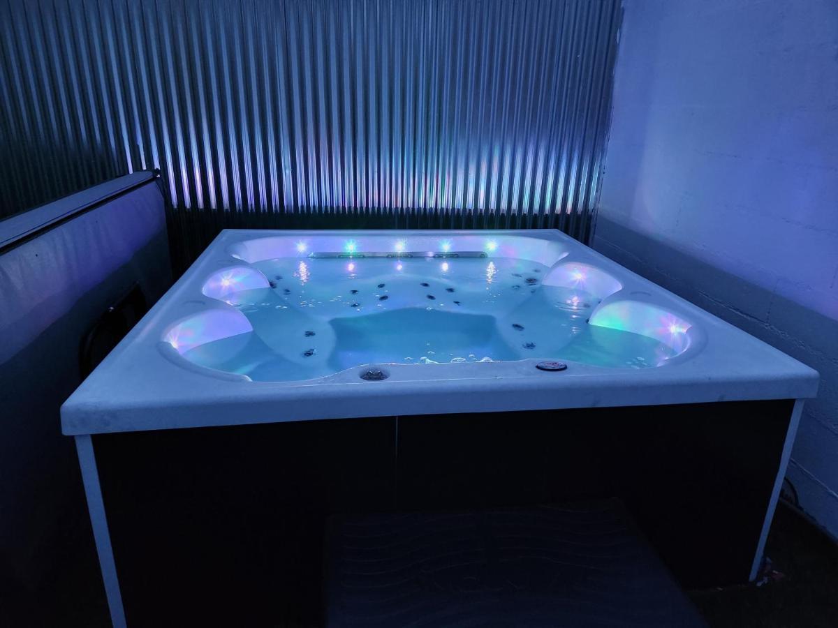 Gite De Charme Proche Loire A Velo Avec Jacuzzi Privatif Savonnières Εξωτερικό φωτογραφία